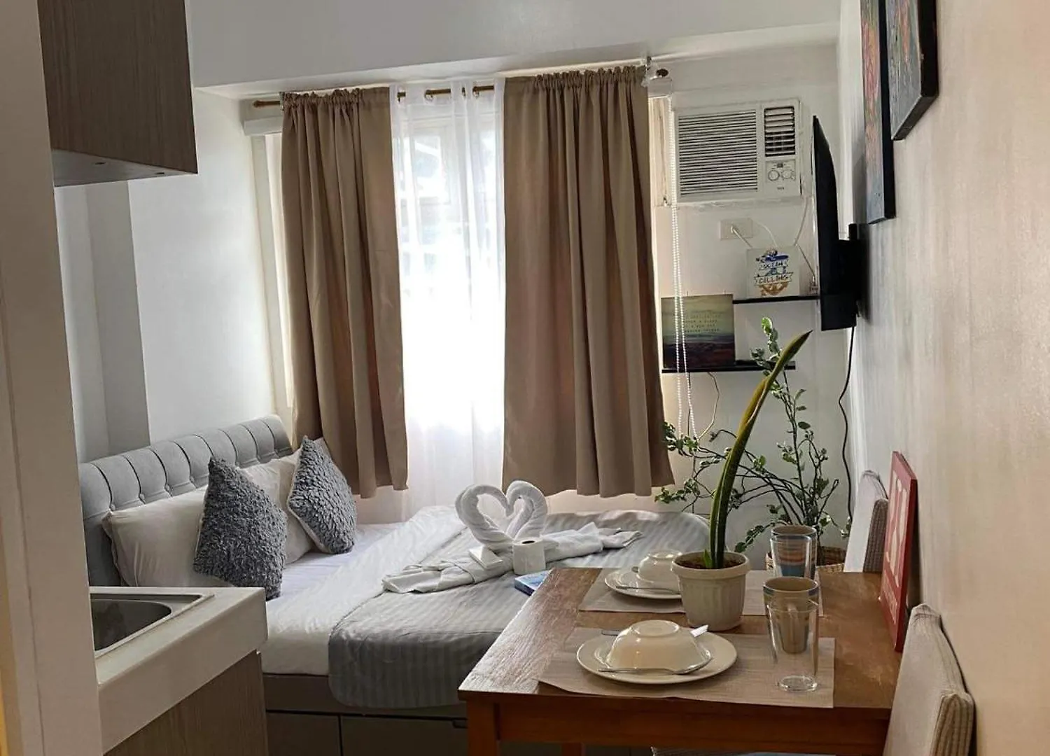 Apartment Affordable Buenbyahe Staycation In Urban Deca Tower Edsa, F Residences And The Regalia Park Tower Cubao Manila