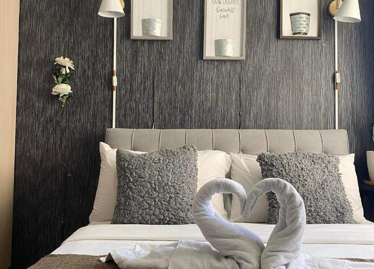 Apartment Affordable Buenbyahe Staycation In Urban Deca Tower Edsa, F Residences And The Regalia Park Tower Cubao Manila Philippines